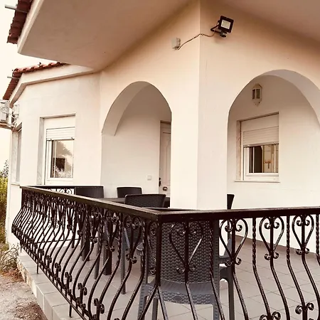 The Family Villa Tragasia Exterior photo